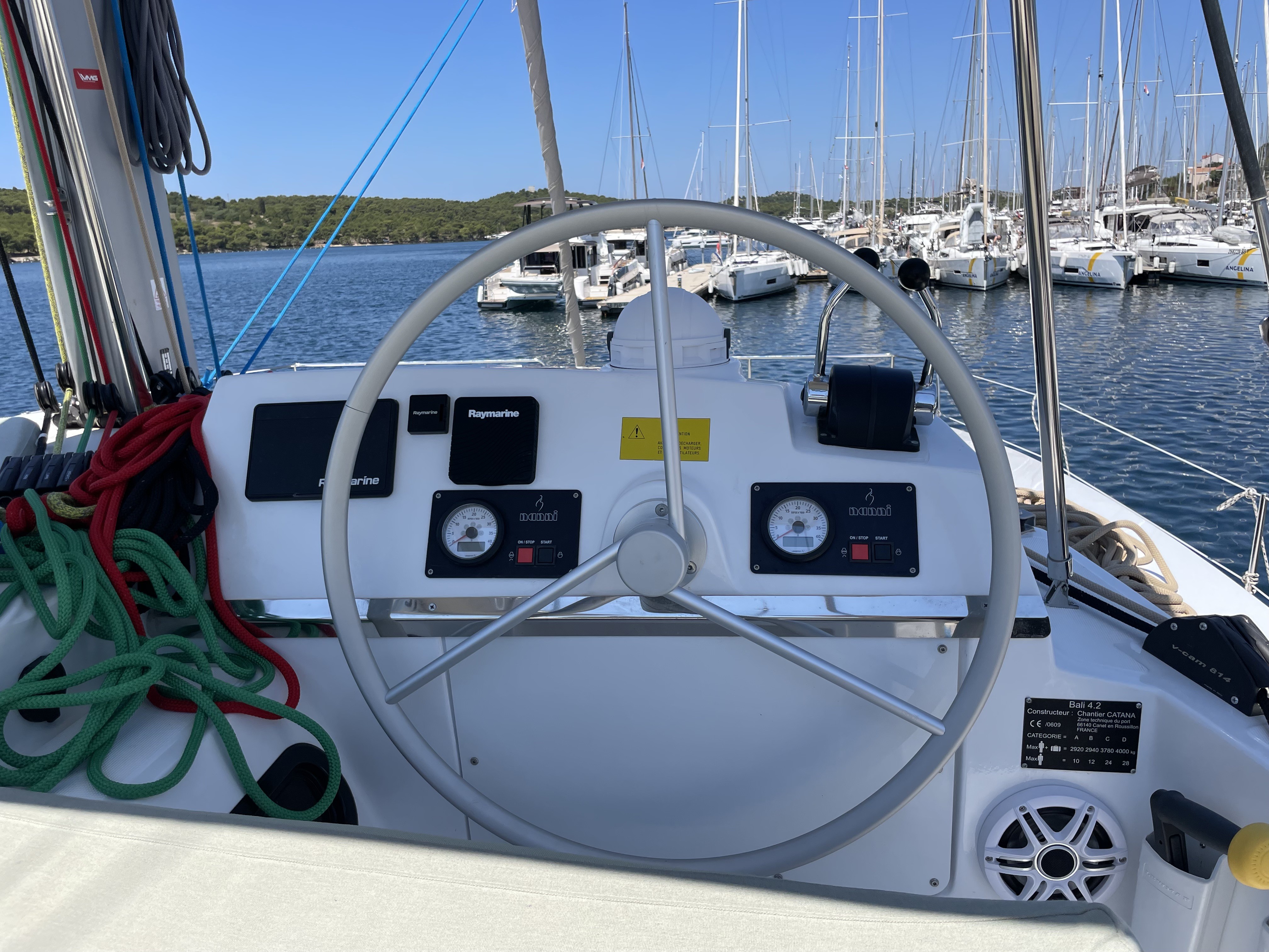 Bali 4.2, Jackpot | Yacht Charter Croatia