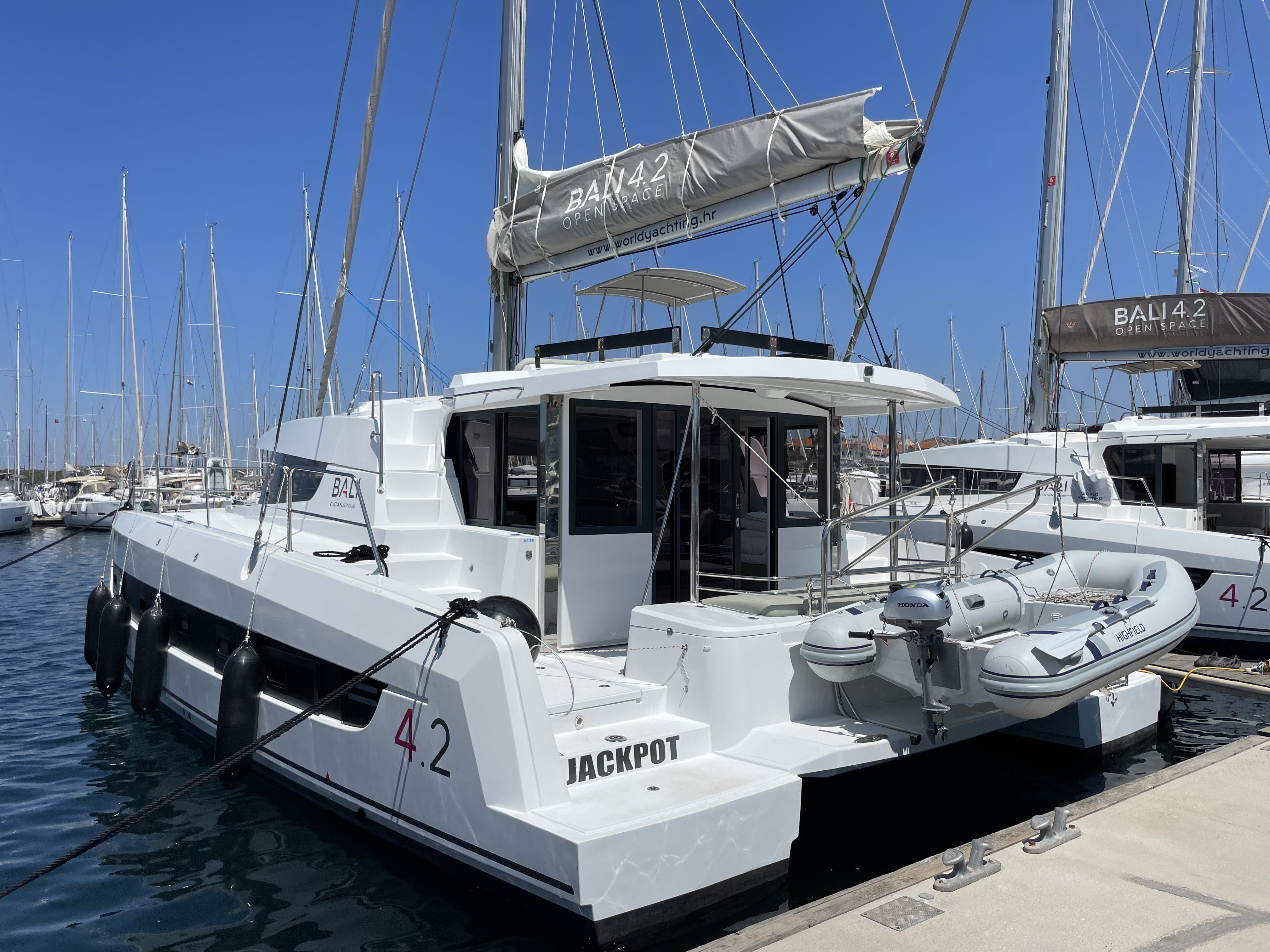 Bali 4.2, Jackpot | Yacht Charter Croatia