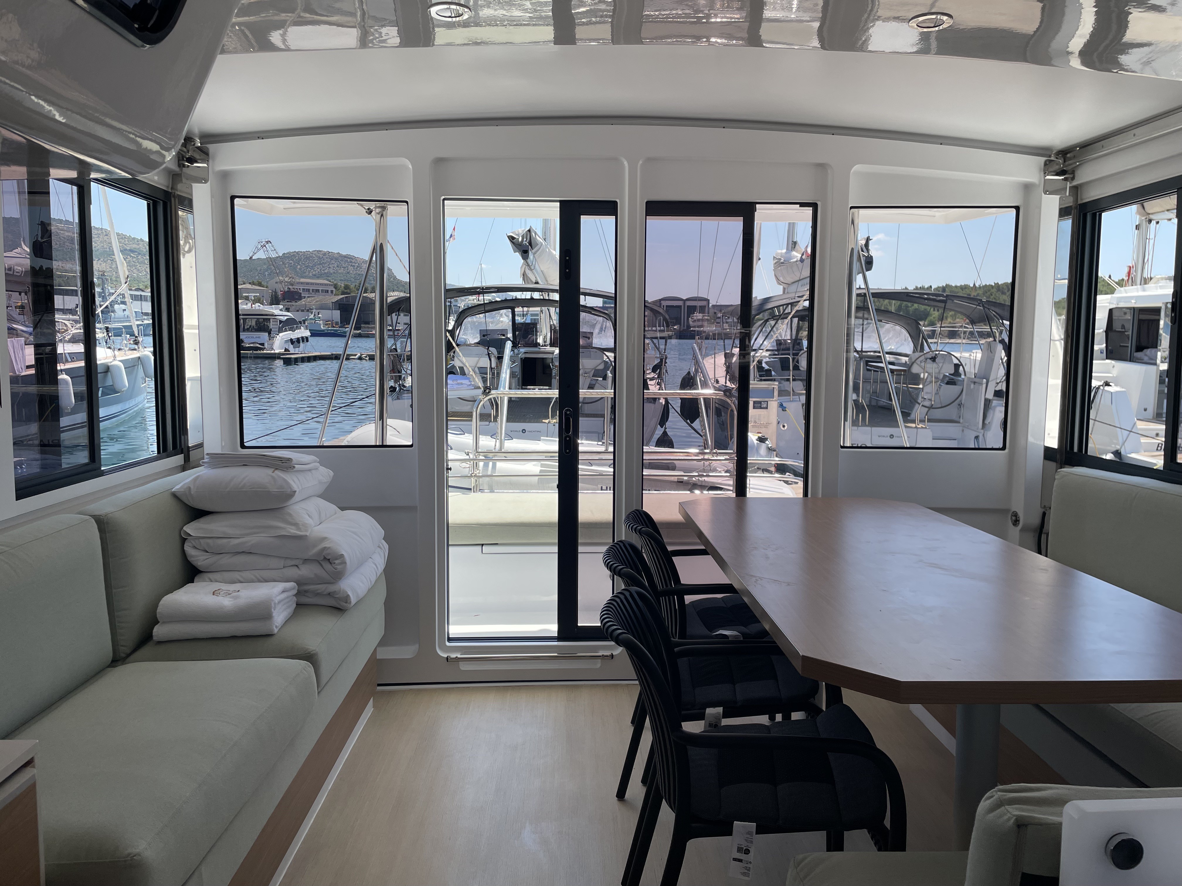 Bali 4.2, Jackpot | Yacht Charter Croatia