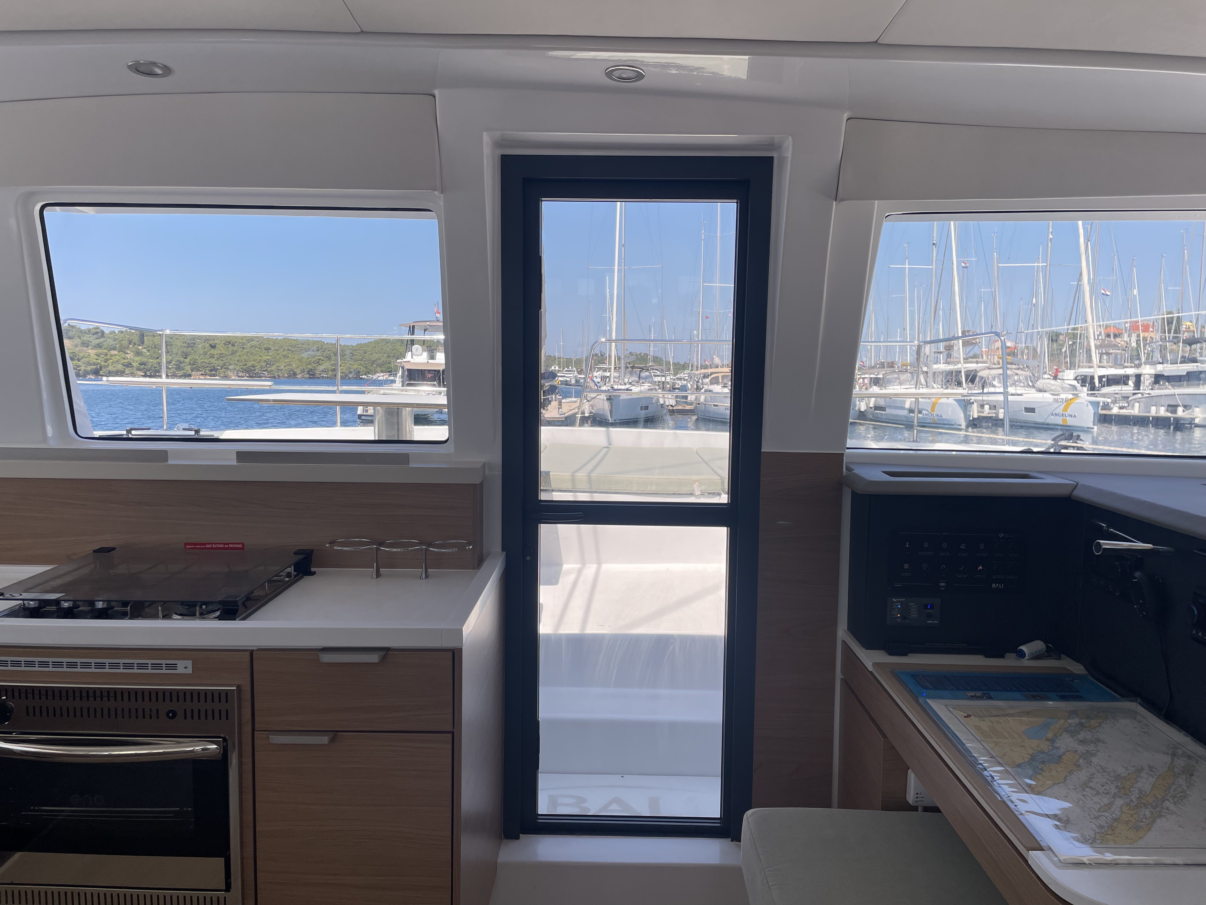 Bali 4.2, Jackpot | Yacht Charter Croatia