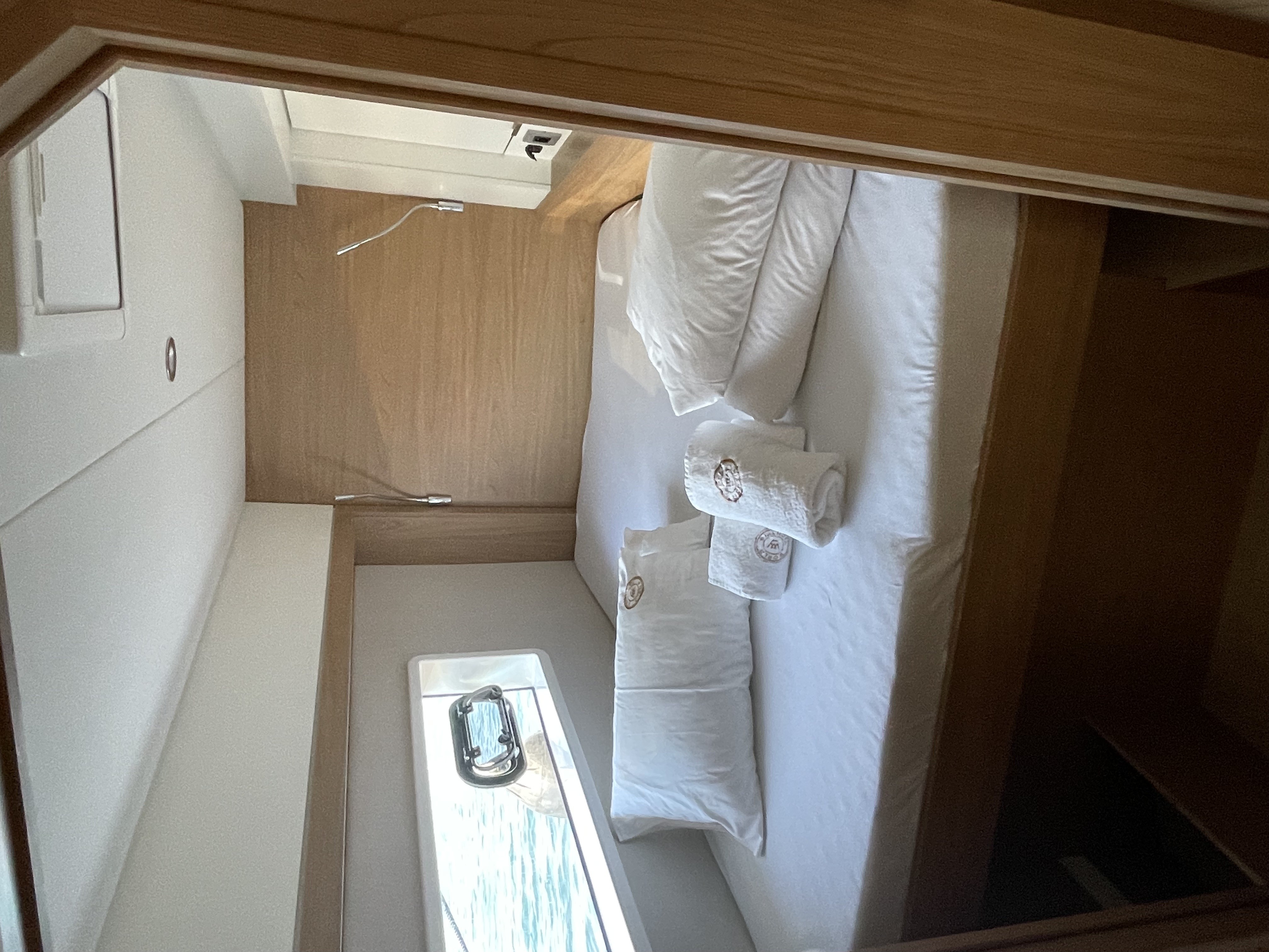 Bali 4.2, Jackpot | Yacht Charter Croatia