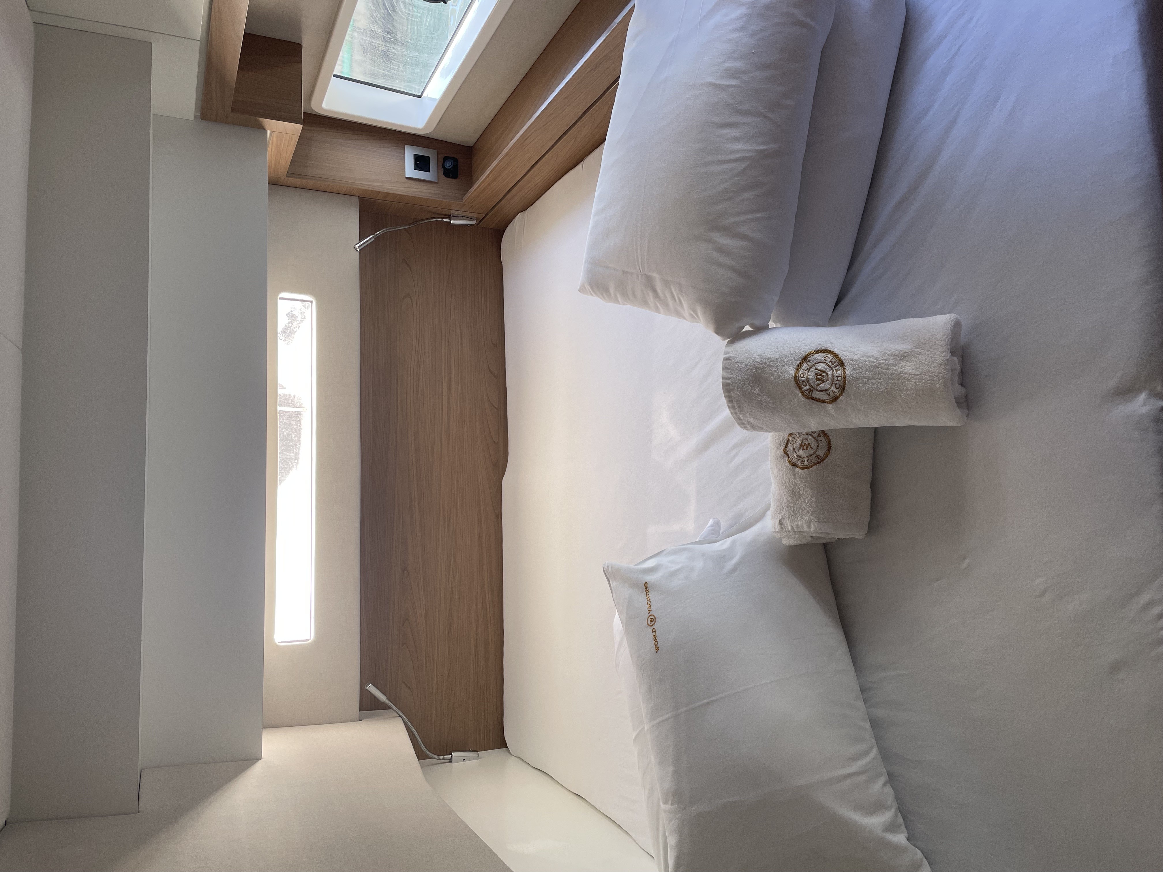 Bali 4.2, Jackpot | Yacht Charter Croatia