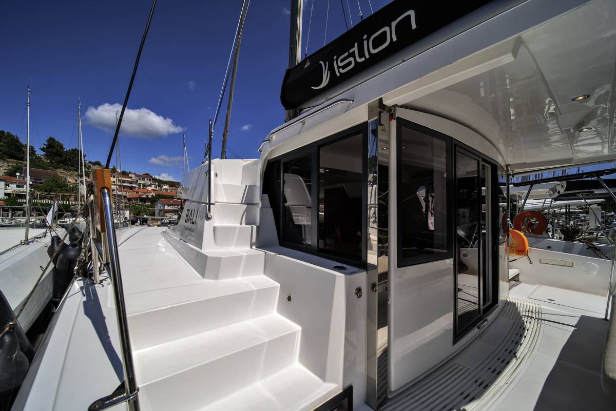 Bali 4.2, First Feeling | Yacht Charter Croatia