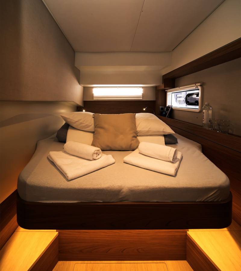 Bali 4.2, First Feeling | Yacht Charter Croatia