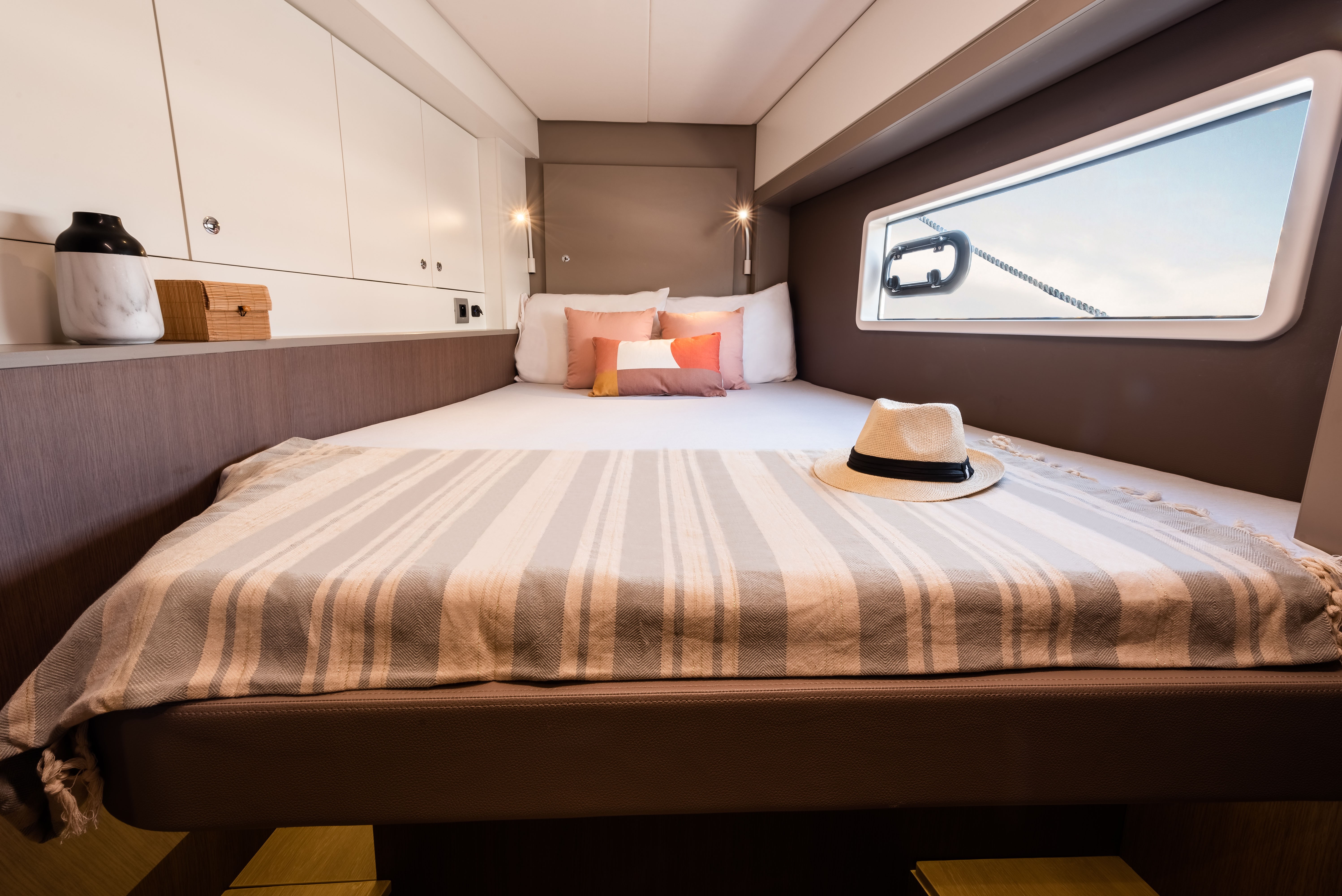 Bali 4.2, Merlot | Yachtcharter Kroatien