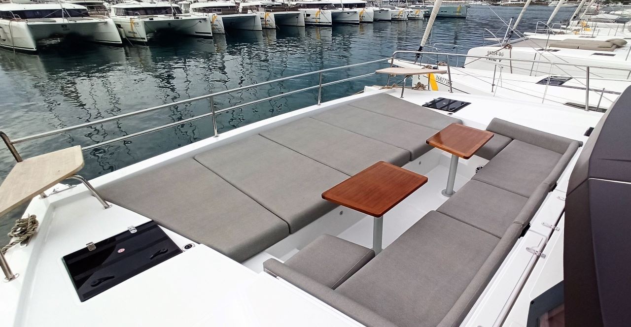 Bali 4.3 MY, Adventure | Noleggio di Yacht Croazia