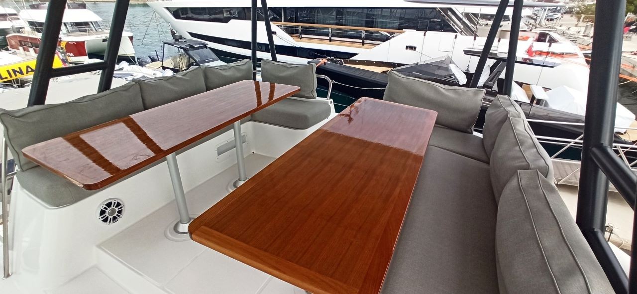 Bali 4.3 MY, Adventure | Noleggio di Yacht Croazia