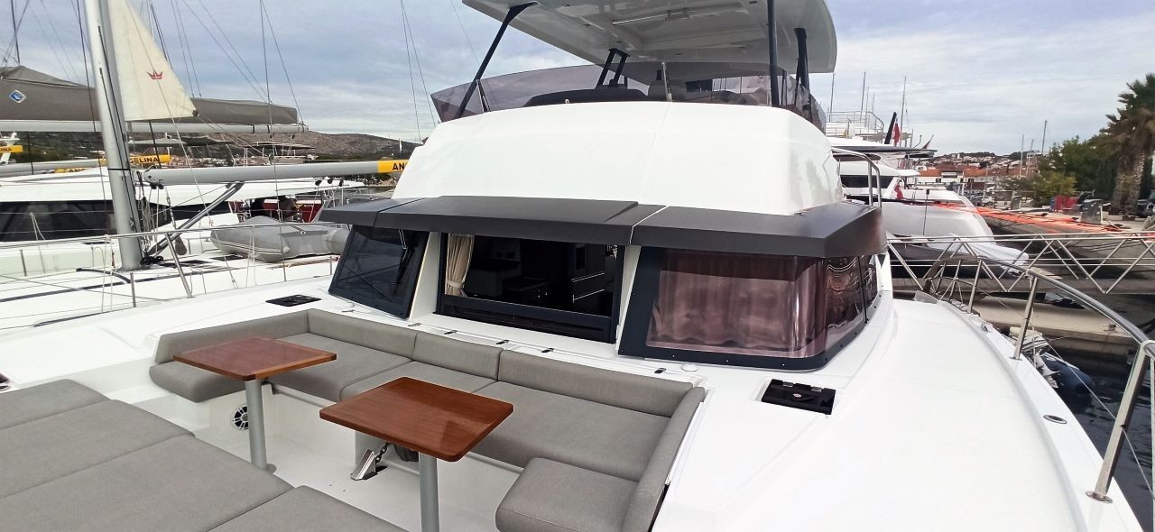 Bali 4.3 MY, Adventure | Noleggio di Yacht Croazia
