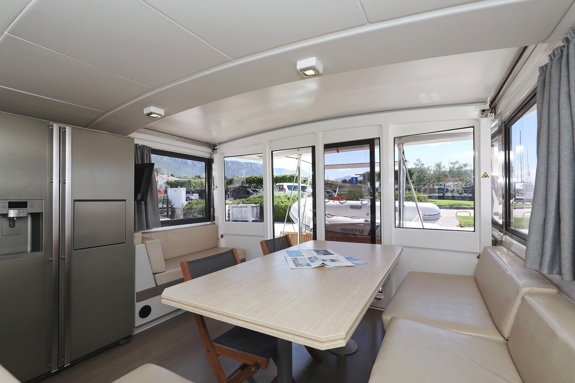 Bali 4.3, Summer Loft | Yacht Charter Croatia