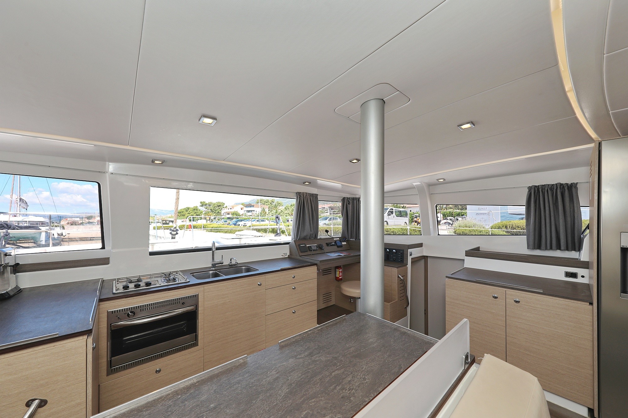 Bali 4.3, Summer Loft | Yacht Charter Croatia