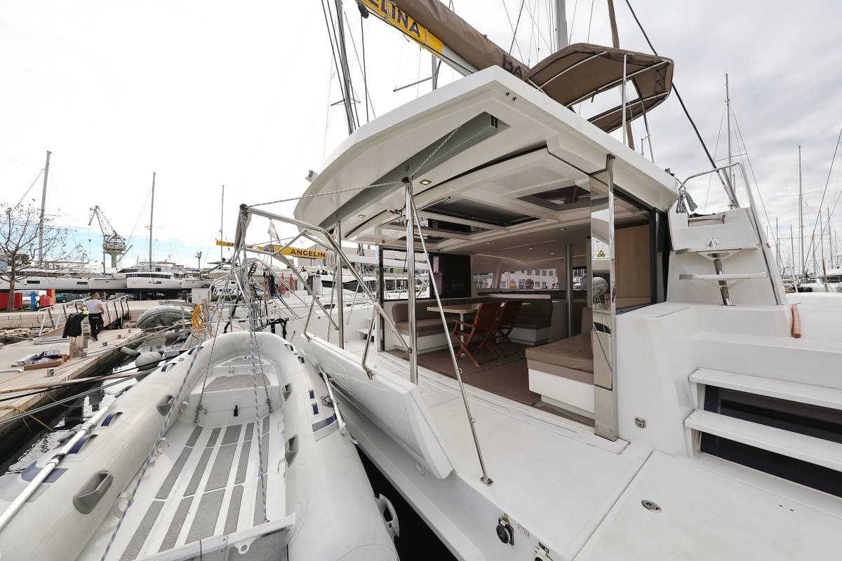 Bali 4.3, Tisia | Noleggio di Yacht Croazia