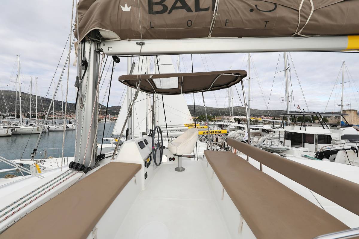 Bali 4.3, Tisia | Noleggio di Yacht Croazia