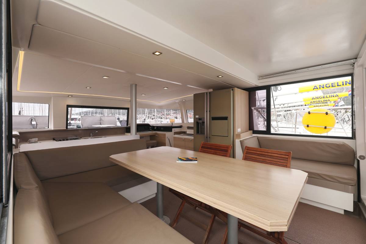 Bali 4.3, Tisia | Noleggio di Yacht Croazia
