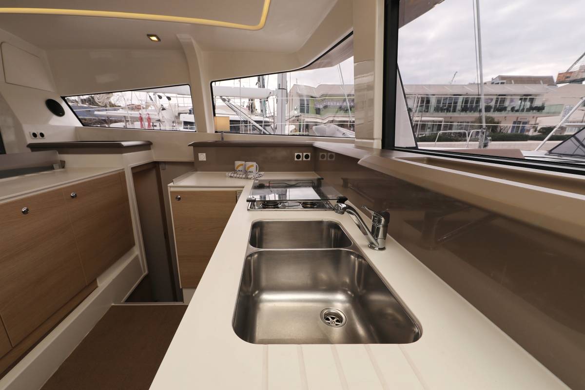 Bali 4.3, Tisia | Noleggio di Yacht Croazia