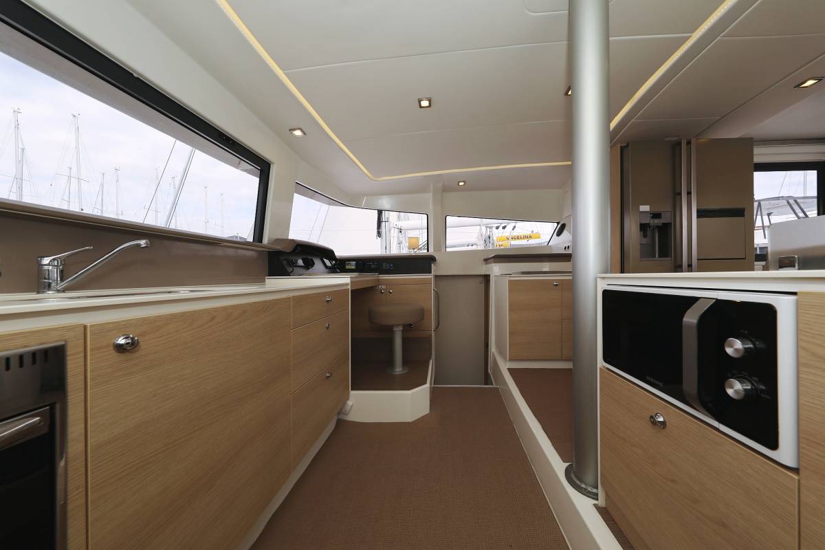 Bali 4.3, Tisia | Noleggio di Yacht Croazia