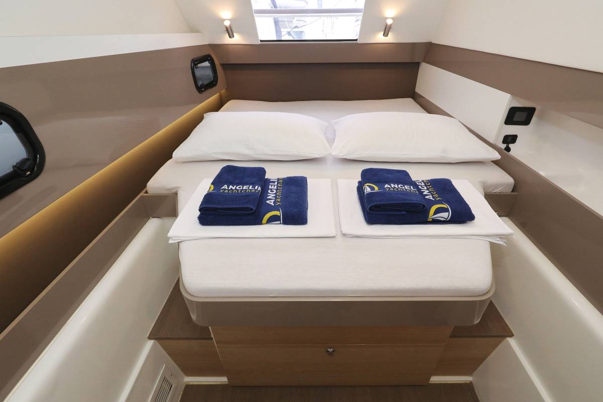 Bali 4.3, Tisia | Noleggio di Yacht Croazia