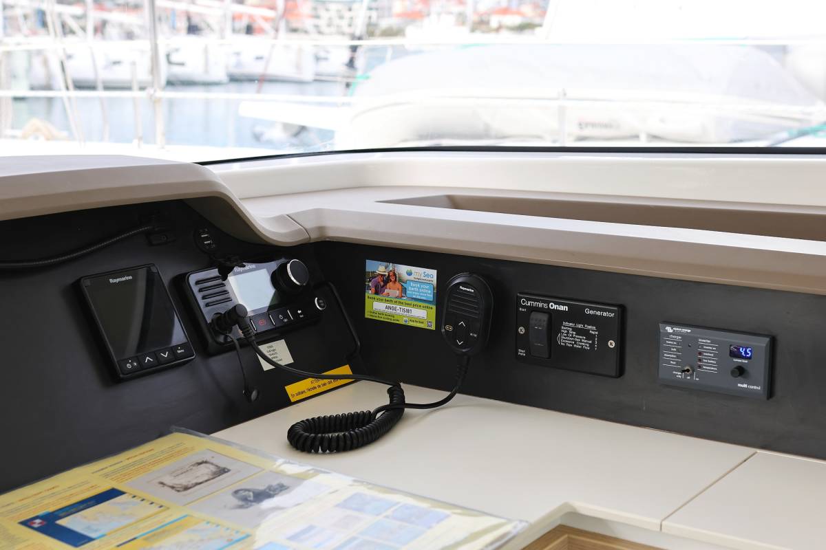 Bali 4.3, Tisia | Noleggio di Yacht Croazia