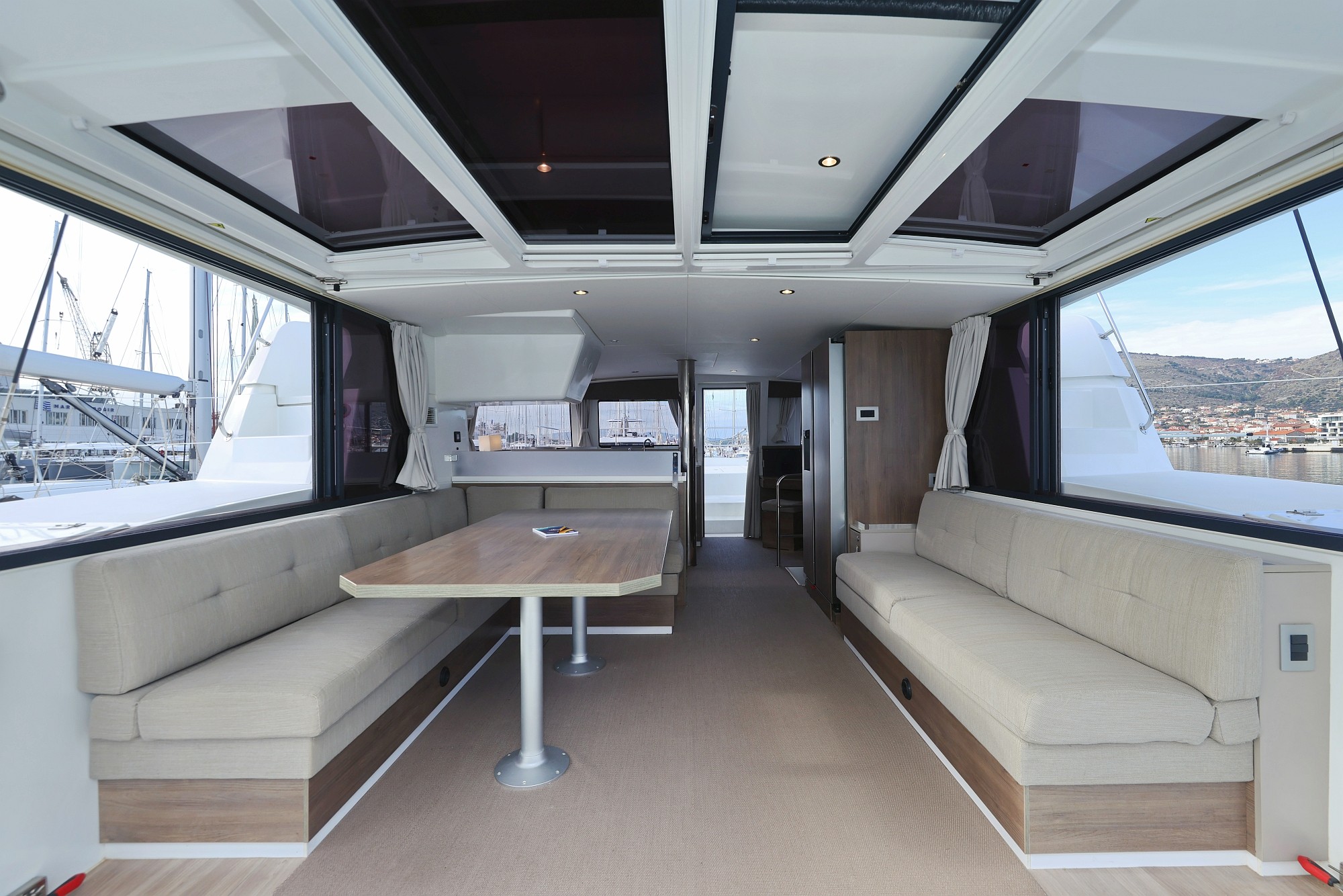 Bali 4.4, James Webb | Yacht Charter Croatia