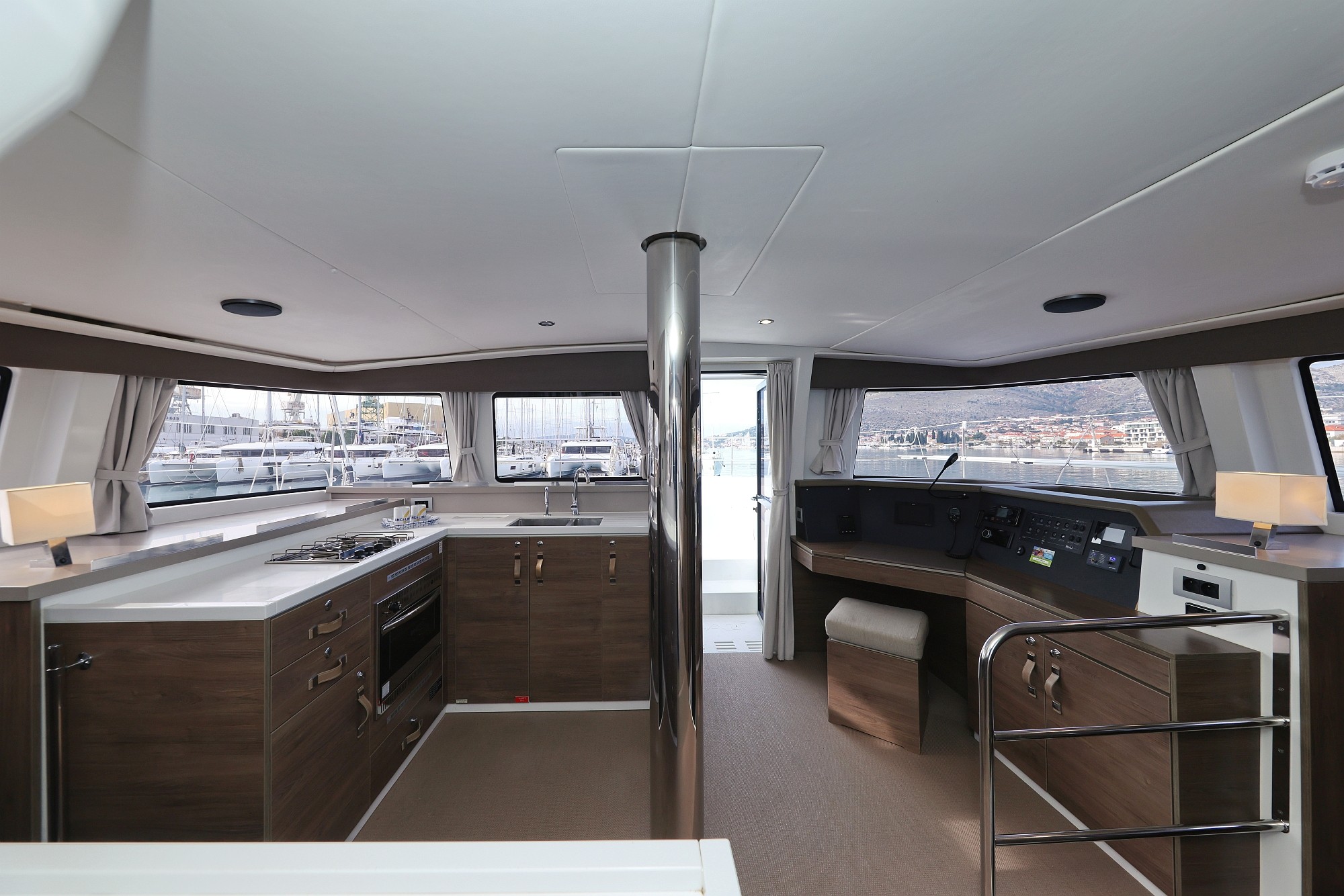 Bali 4.4, James Webb | Yacht Charter Croatia