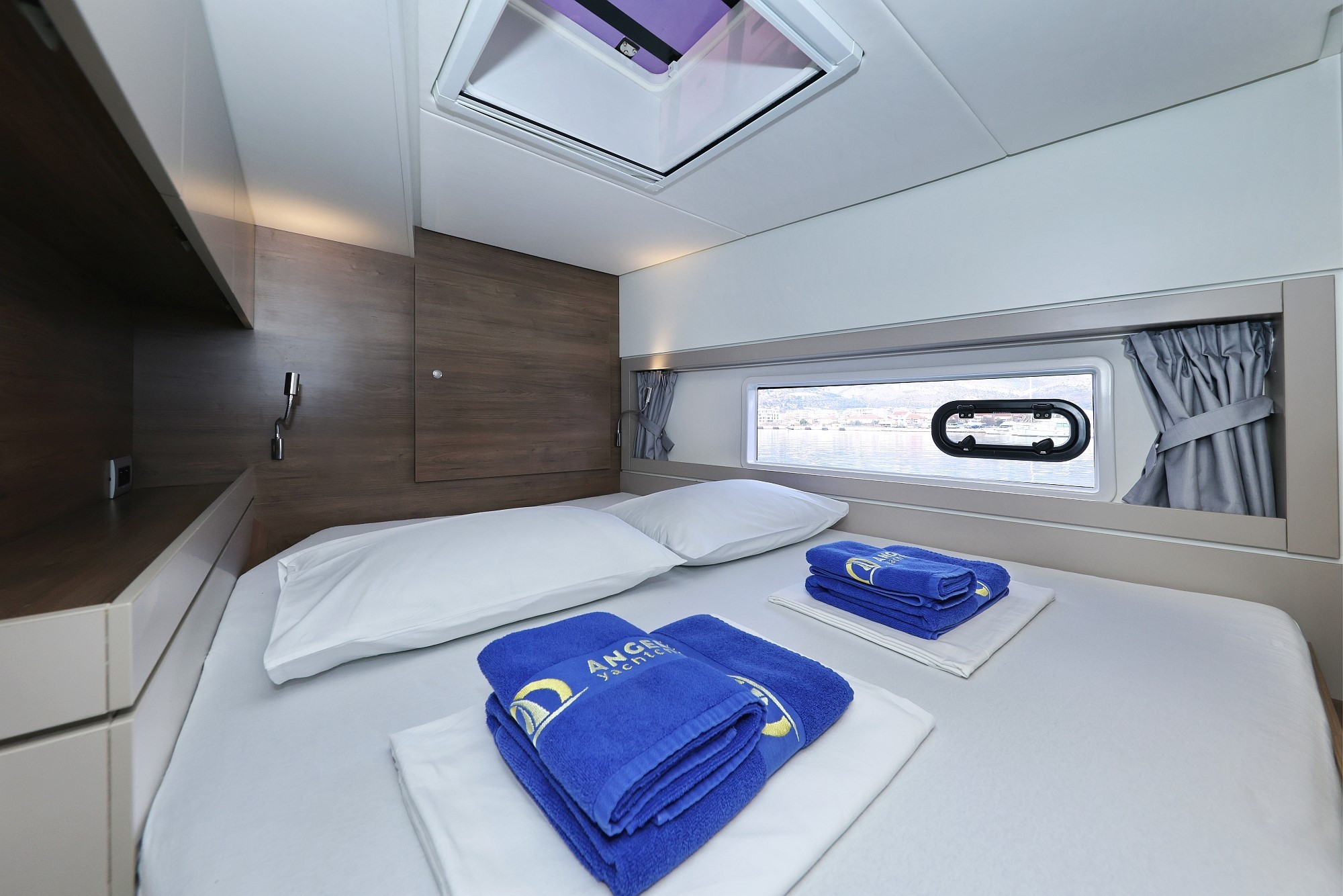 Bali 4.4, James Webb | Yacht Charter Croatia