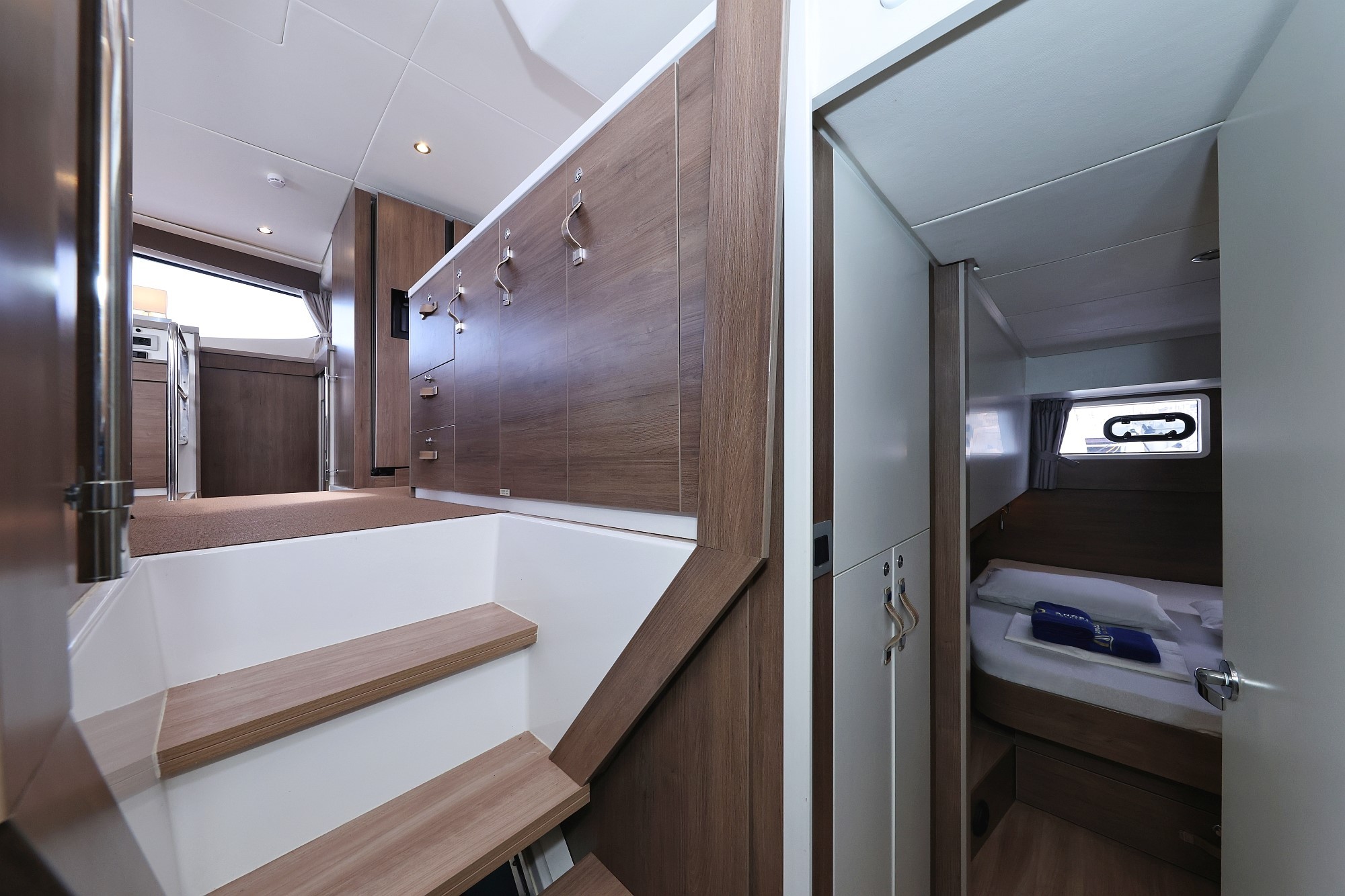 Bali 4.4, James Webb | Yacht Charter Croatia