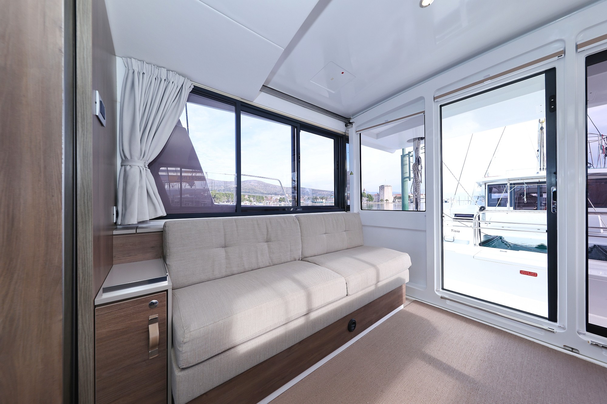 Bali 4.4, James Webb | Yacht Charter Croatia