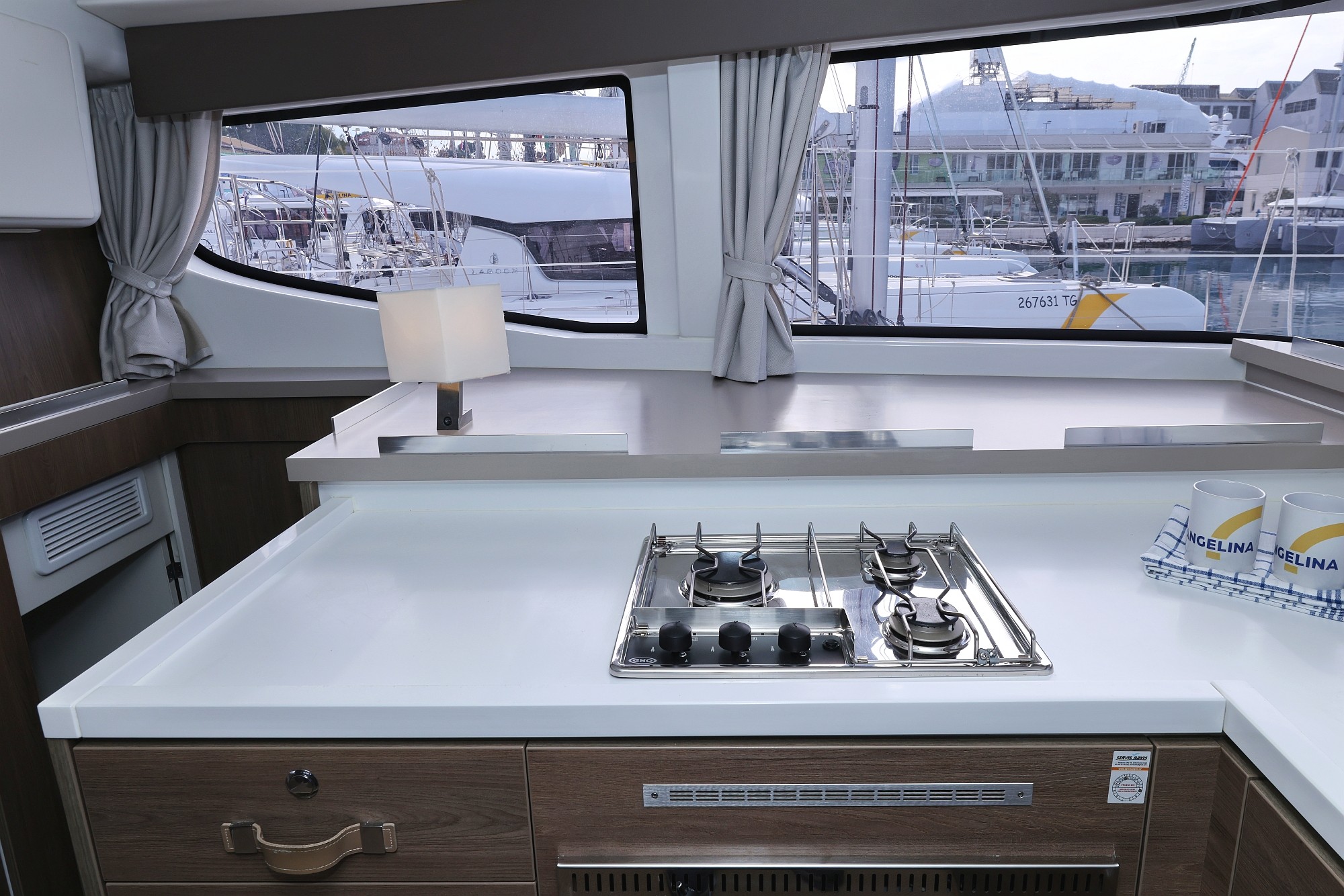 Bali 4.4, James Webb | Yacht Charter Croatia
