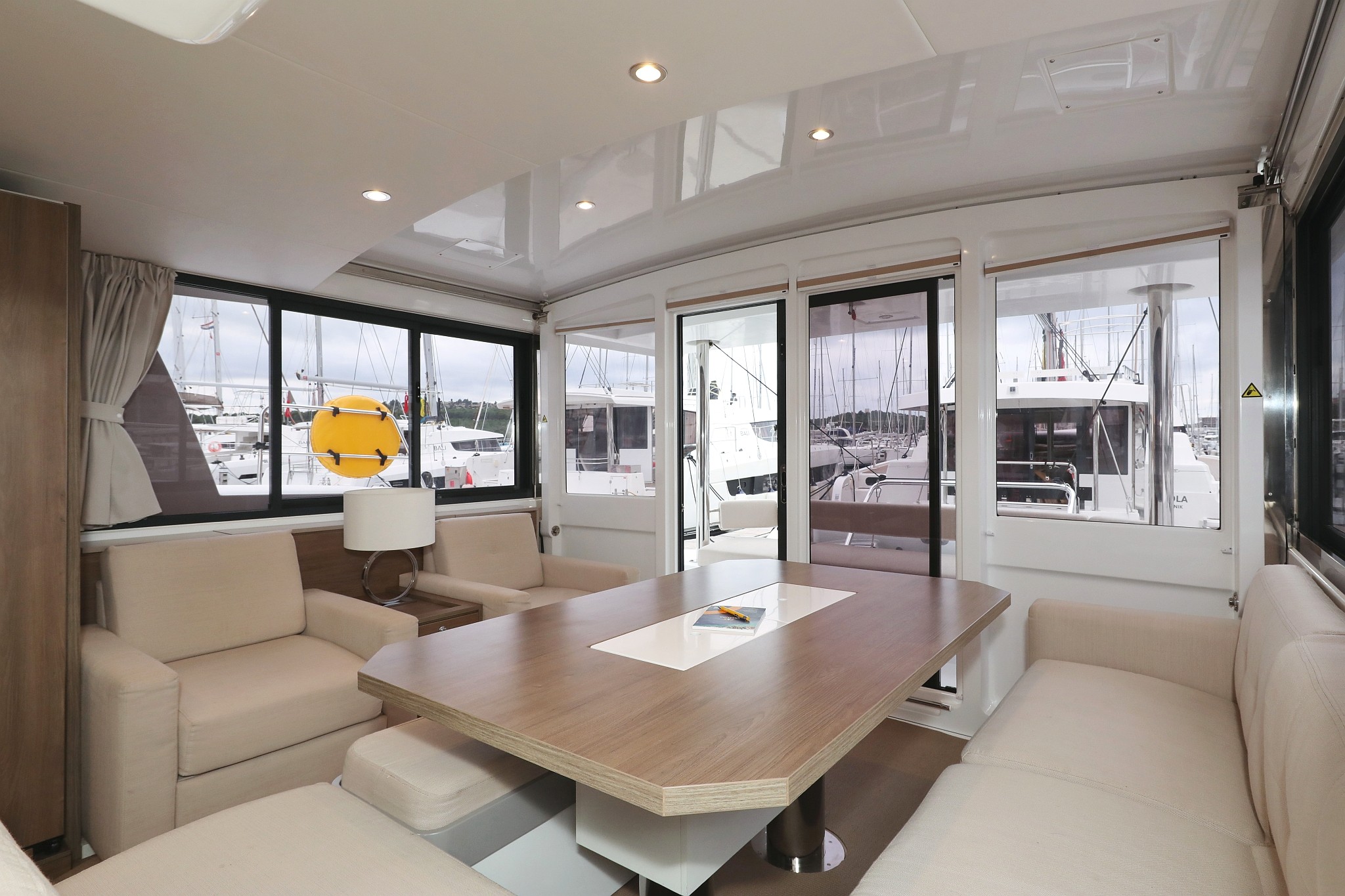 Bali 4.4, Apollo | Yacht Charter Croatia