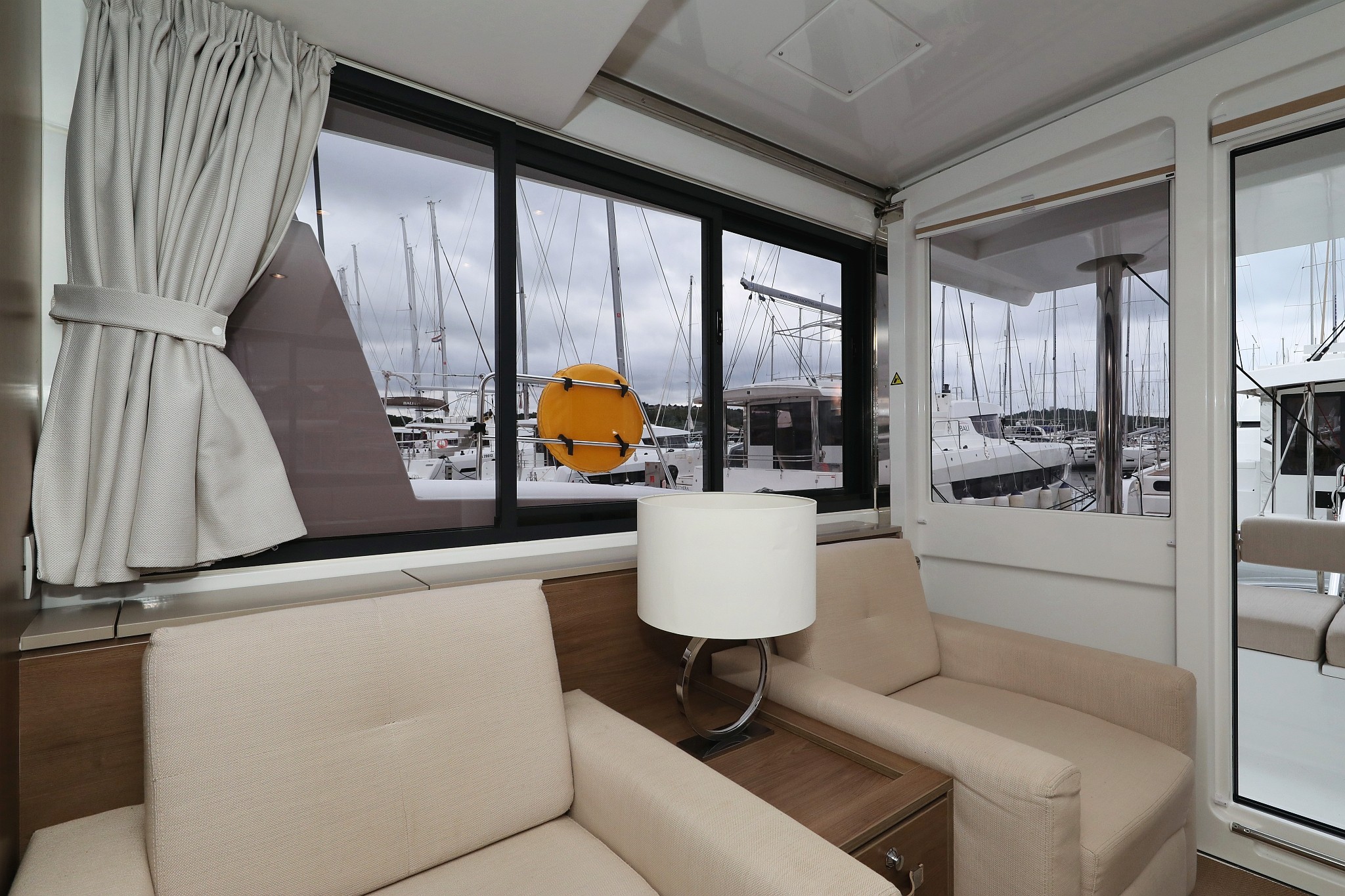 Bali 4.4, Apollo | Yacht Charter Croatia