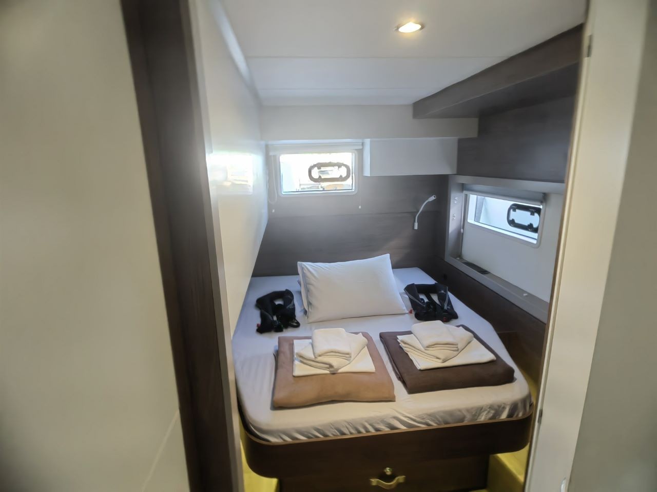 Bali 4.4, MADAME BLACK | Yacht Charter Croatia