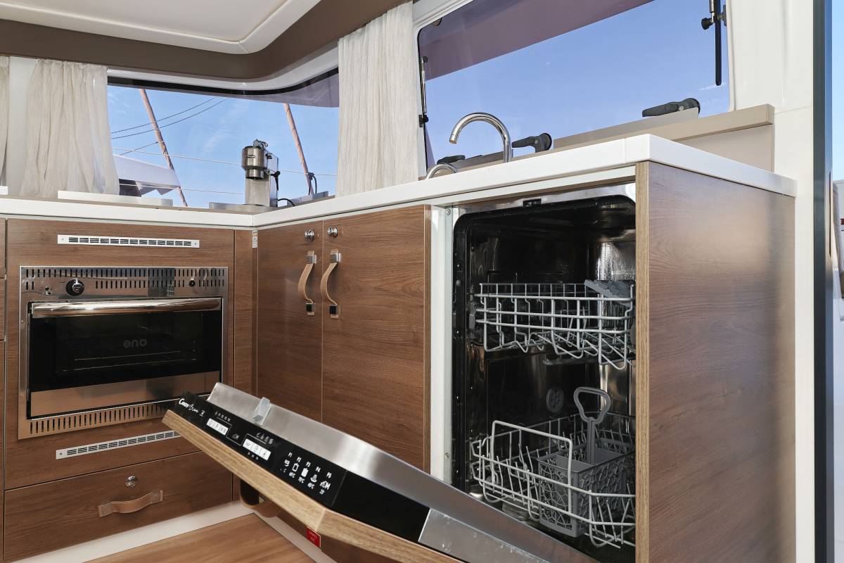 Bali 4.4, Trinity | Yachtcharter Kroatien