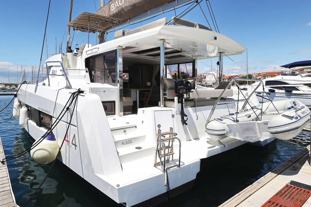 Bali 4.4, Algol | Yacht Charter Croatia