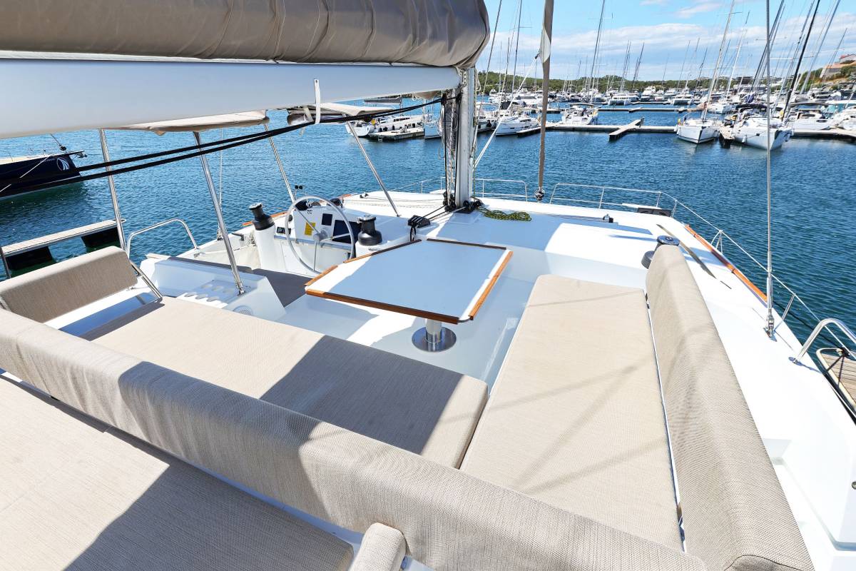 Bali 4.4, Algol | Yacht Charter Croatia