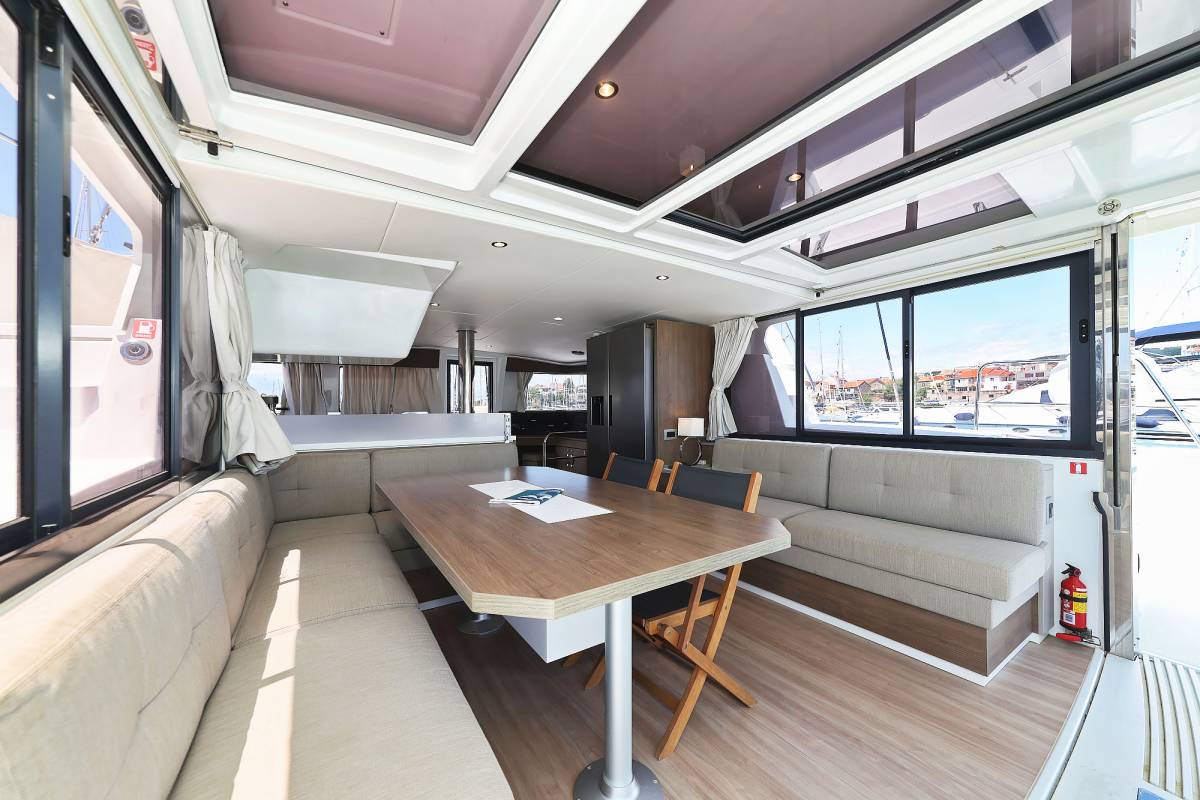 Bali 4.4, Algol | Yacht Charter Croatia