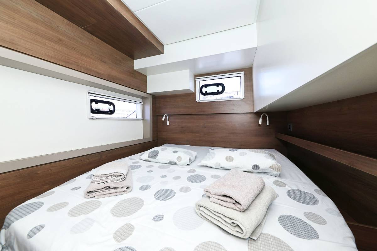 Bali 4.4, Algol | Yacht Charter Croatia