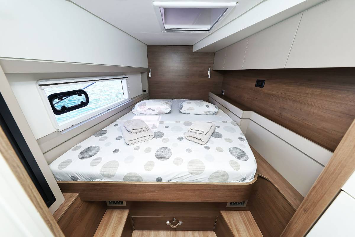 Bali 4.4, Algol | Yacht Charter Croatia