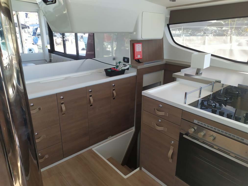 Bali 4.4, Tiraminelli | Yacht Charter Croatia
