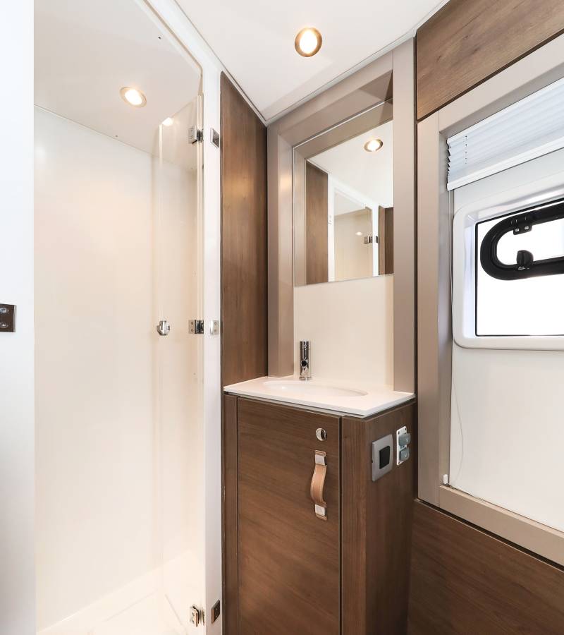 Bali 4.4, Calypso | Yacht Charter Croatia