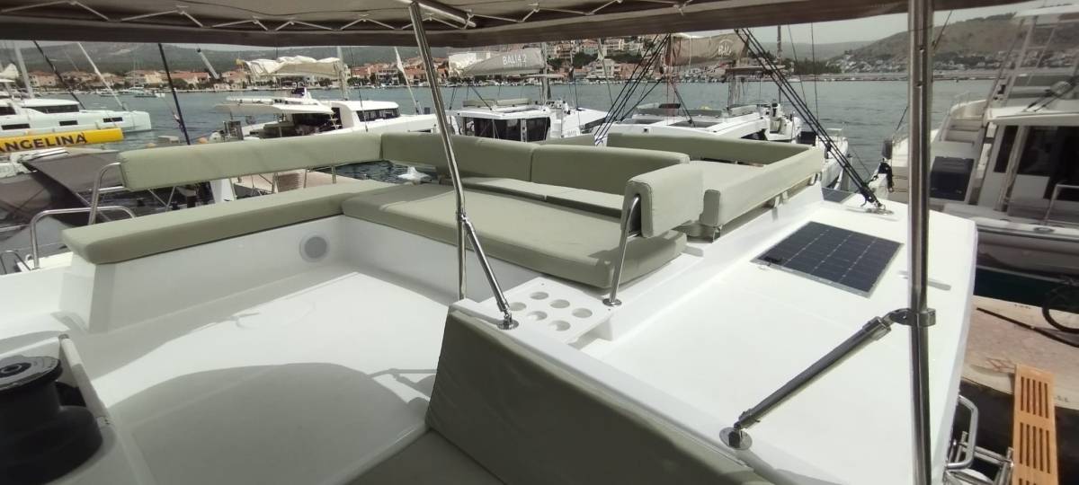 Bali 4.4, Imagination | Yacht Charter Croatia