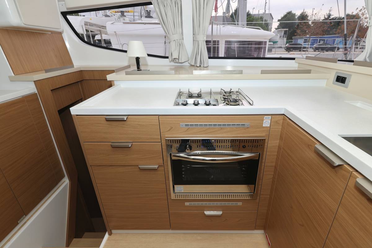 Bali 4.4, Imagination | Yacht Charter Croatia