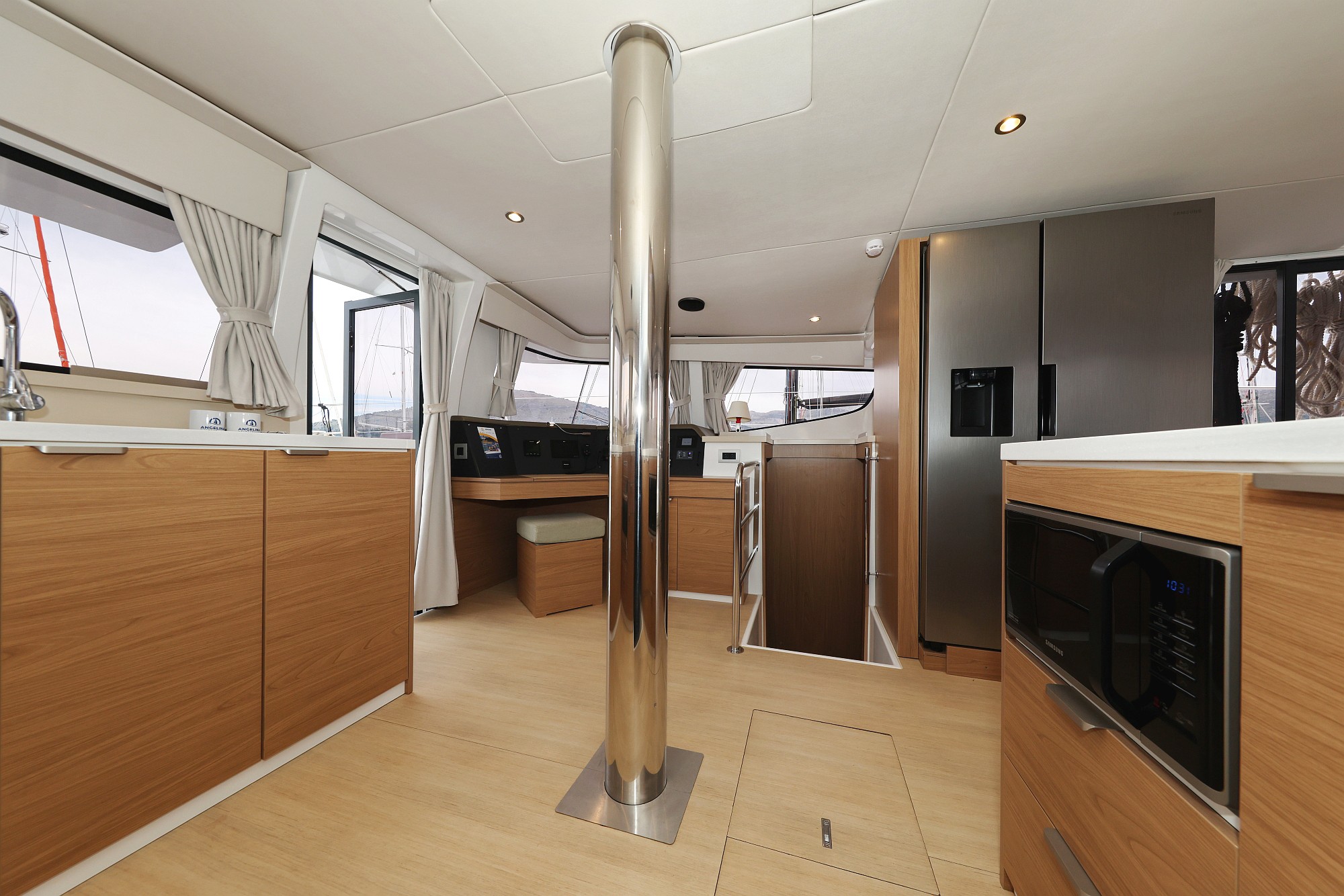 Bali 4.4, Double Trouble | Yacht Charter Croatia