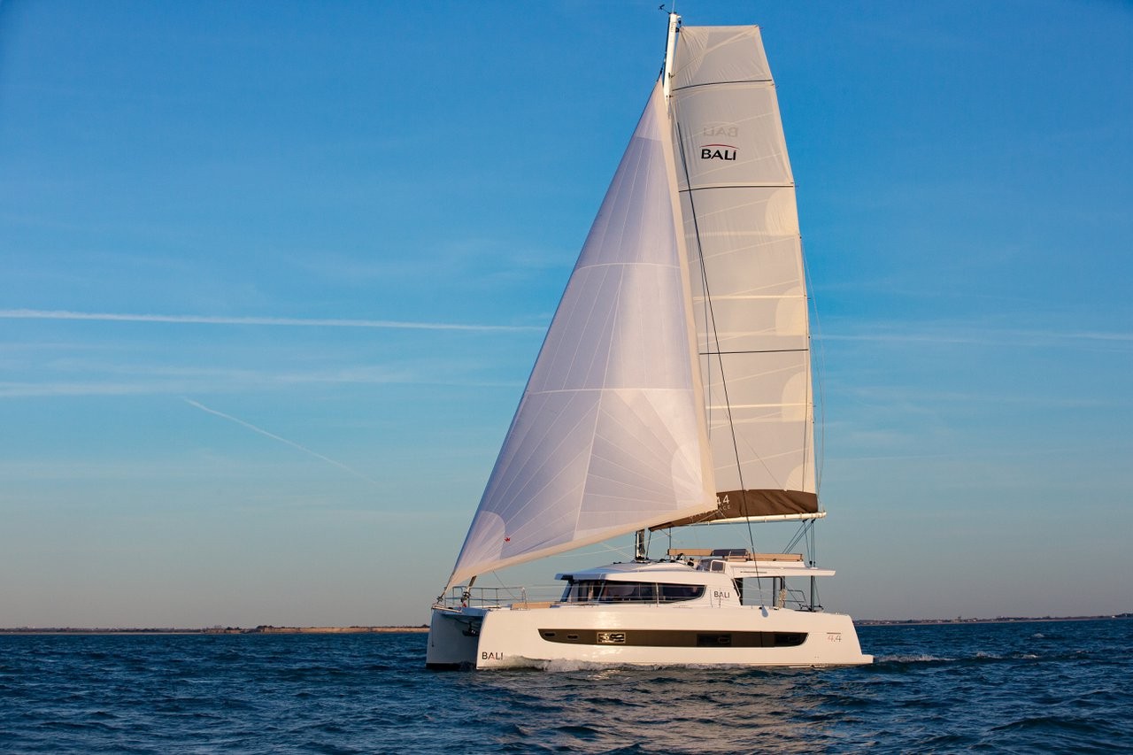 Bali 4.4 La Calma | Catamaran Charter Croatia