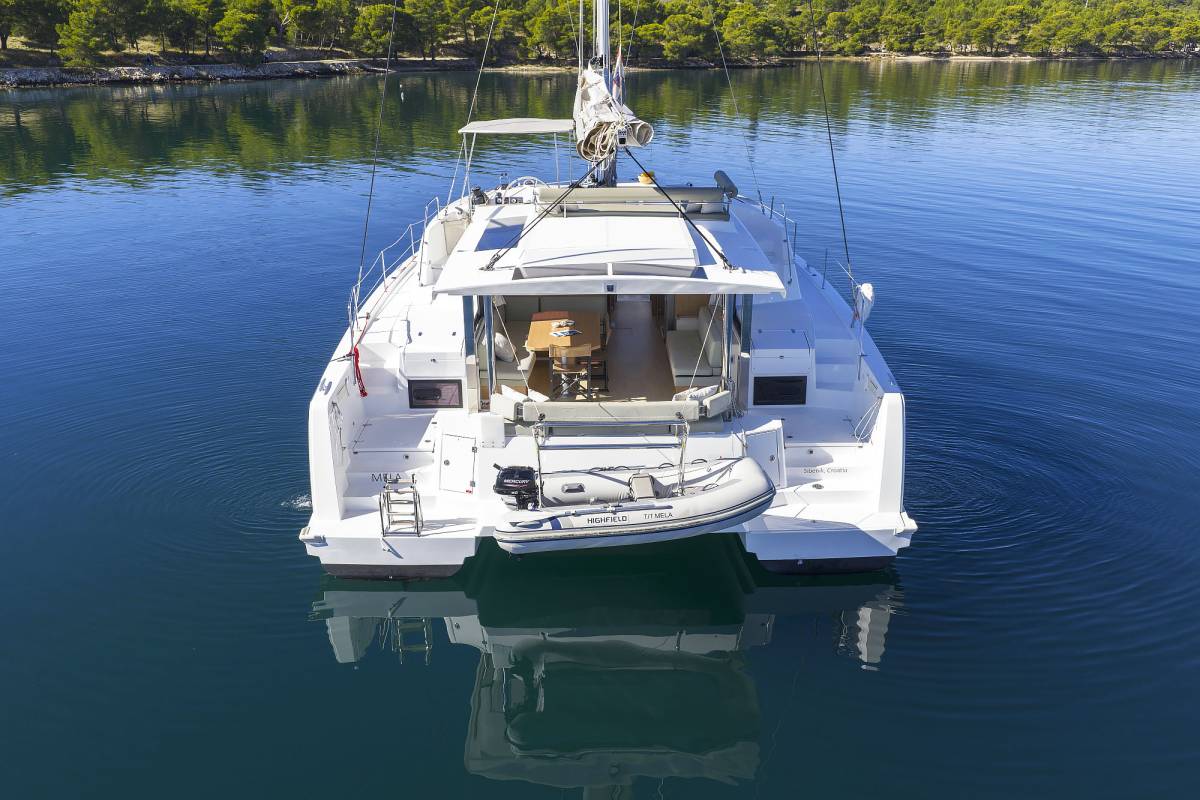 Bali 4.4, Mela | Yacht Charter Croatia