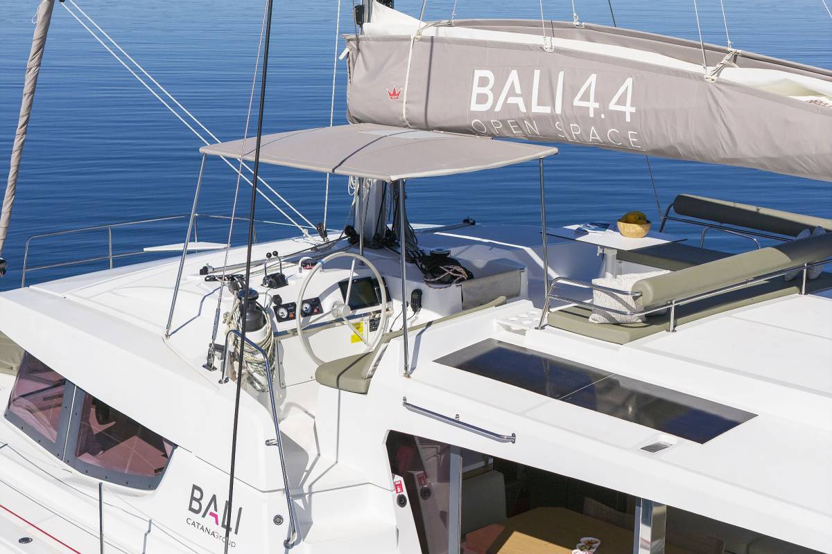Bali 4.4, Mela | Yacht Charter Croatia