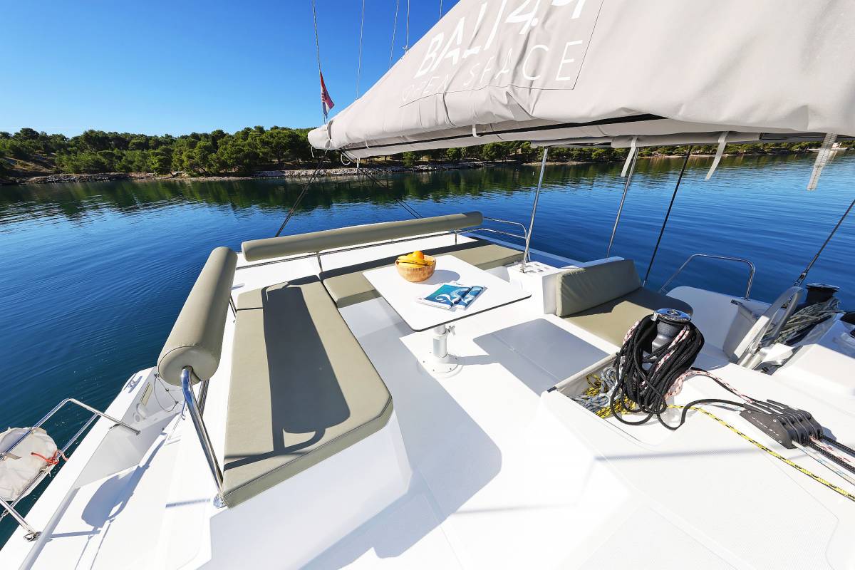 Bali 4.4, Mela | Yacht Charter Croatia