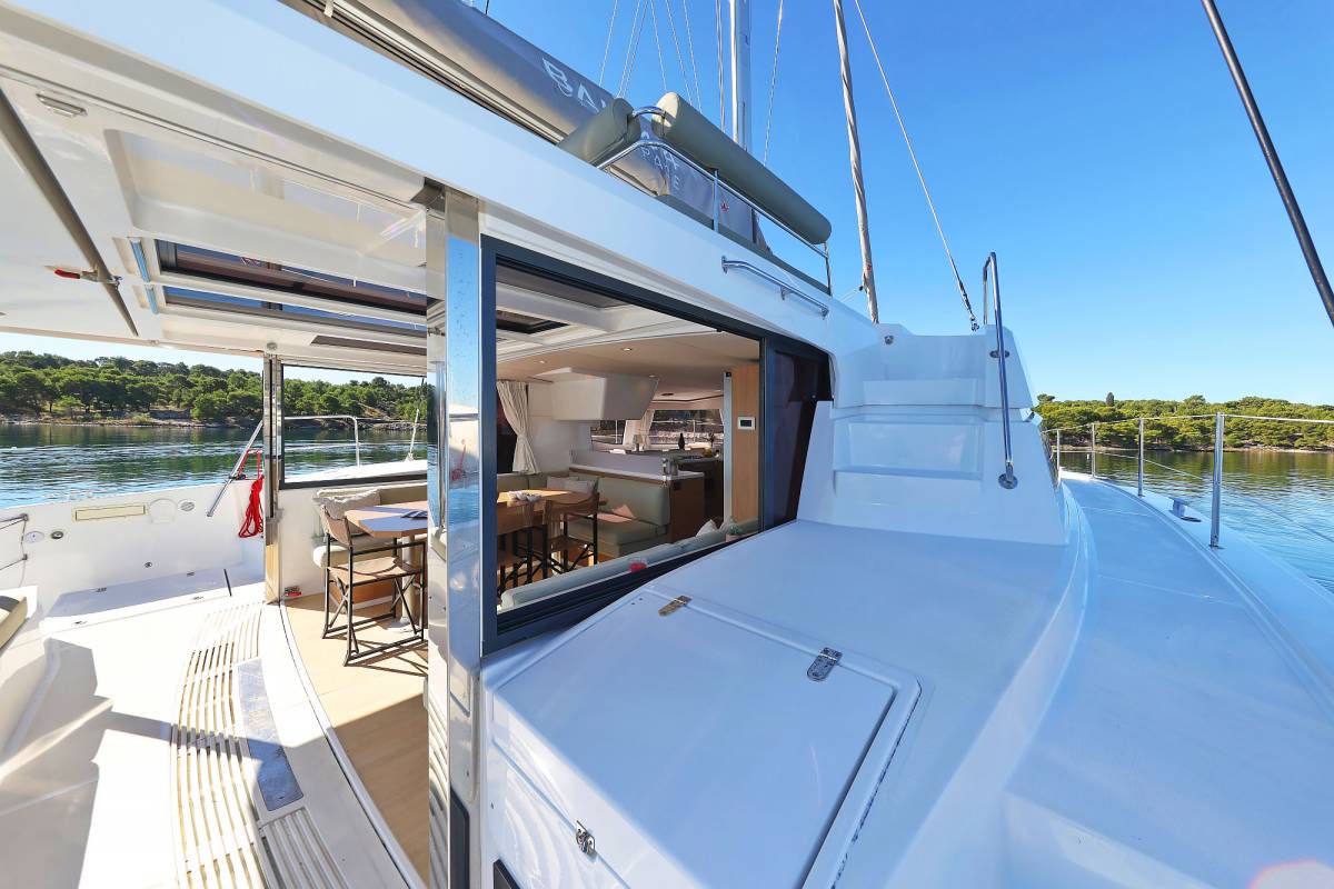Bali 4.4, Mela | Yacht Charter Croatia
