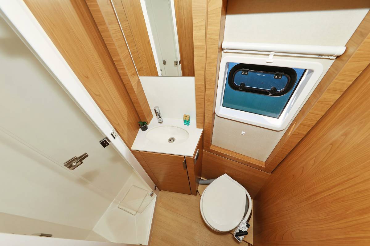 Bali 4.4, Mela | Yacht Charter Croatia