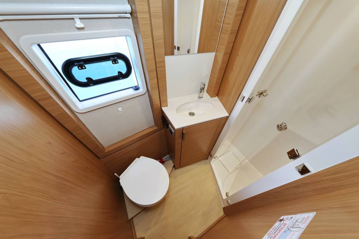 Bali 4.4, Breeze | Yacht Charter Croatia