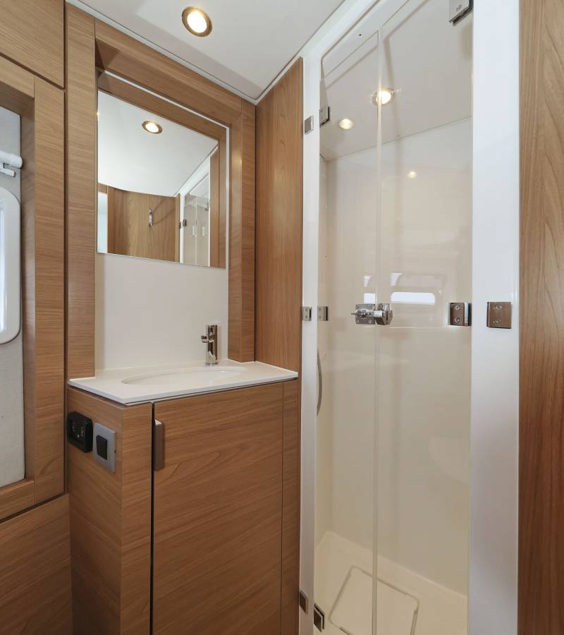 Bali 4.4, Breeze | Yacht Charter Croatia