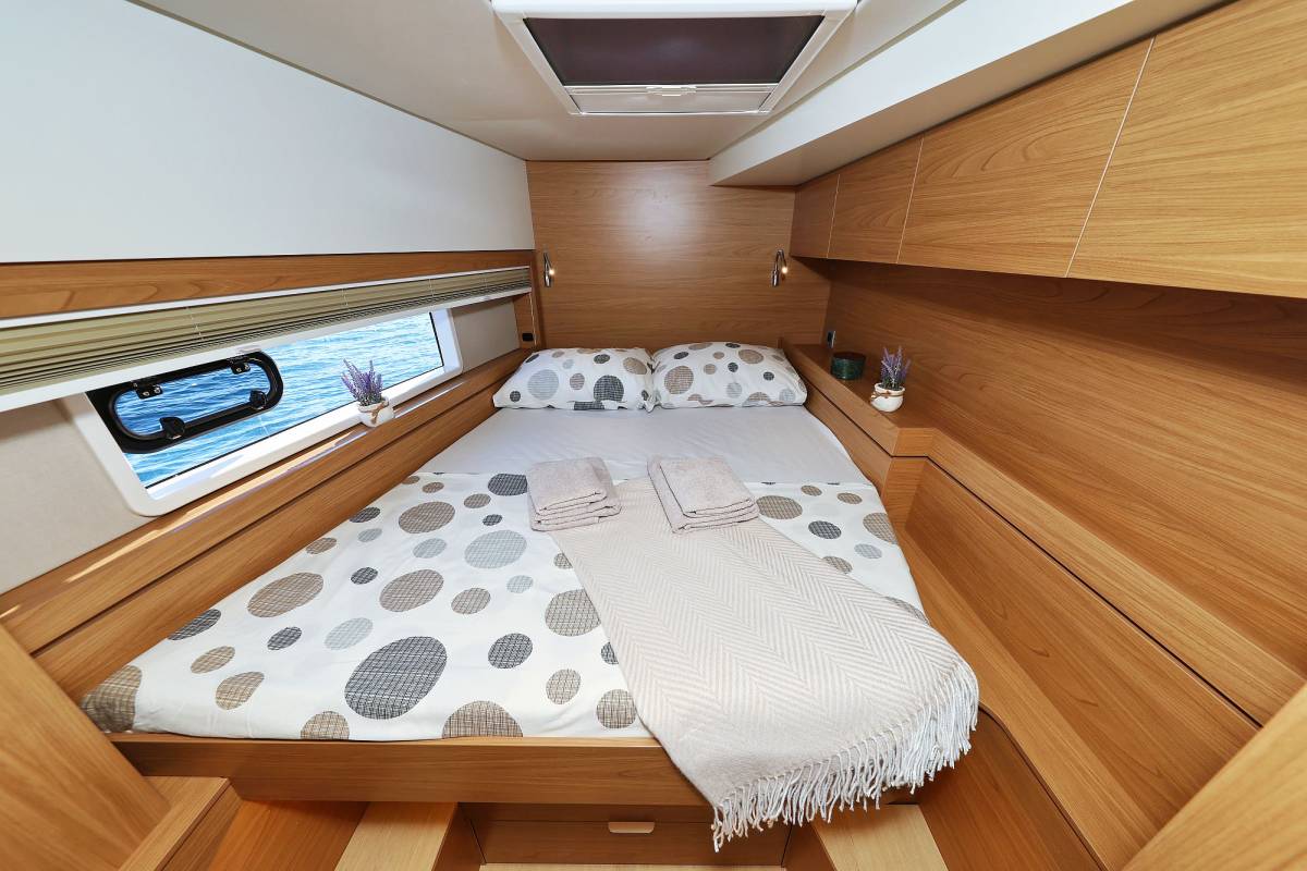 Bali 4.4, Voyager | Yacht Charter Croatia